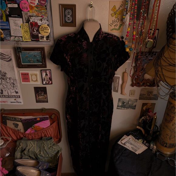 Vintage Velvet Asian Style Maxi Dress Women's 12 Petite Black Purple Floral - Picture 2 of 7